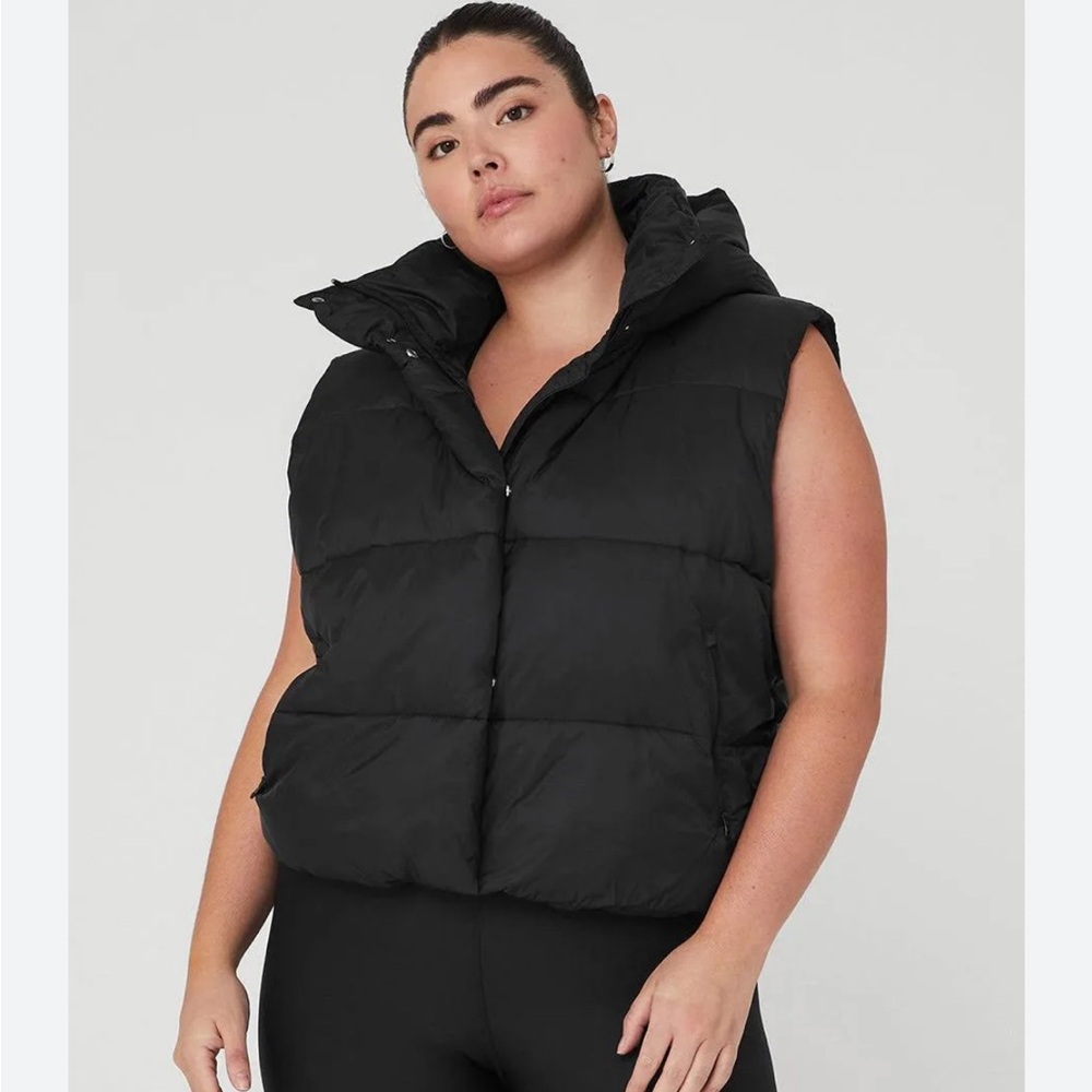 ALO Gold Line Black Puffer Vest